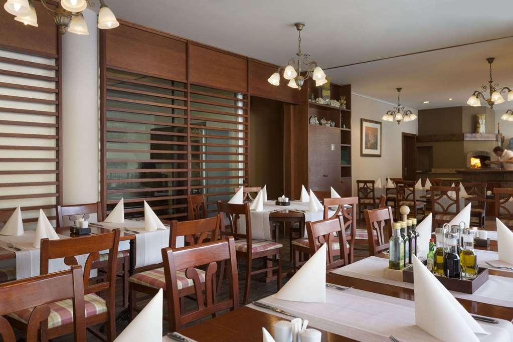 라마다 호텔 앤 스위트 바이 윈덤 크란스카 고라 크라니스카고라 레스토랑 사진